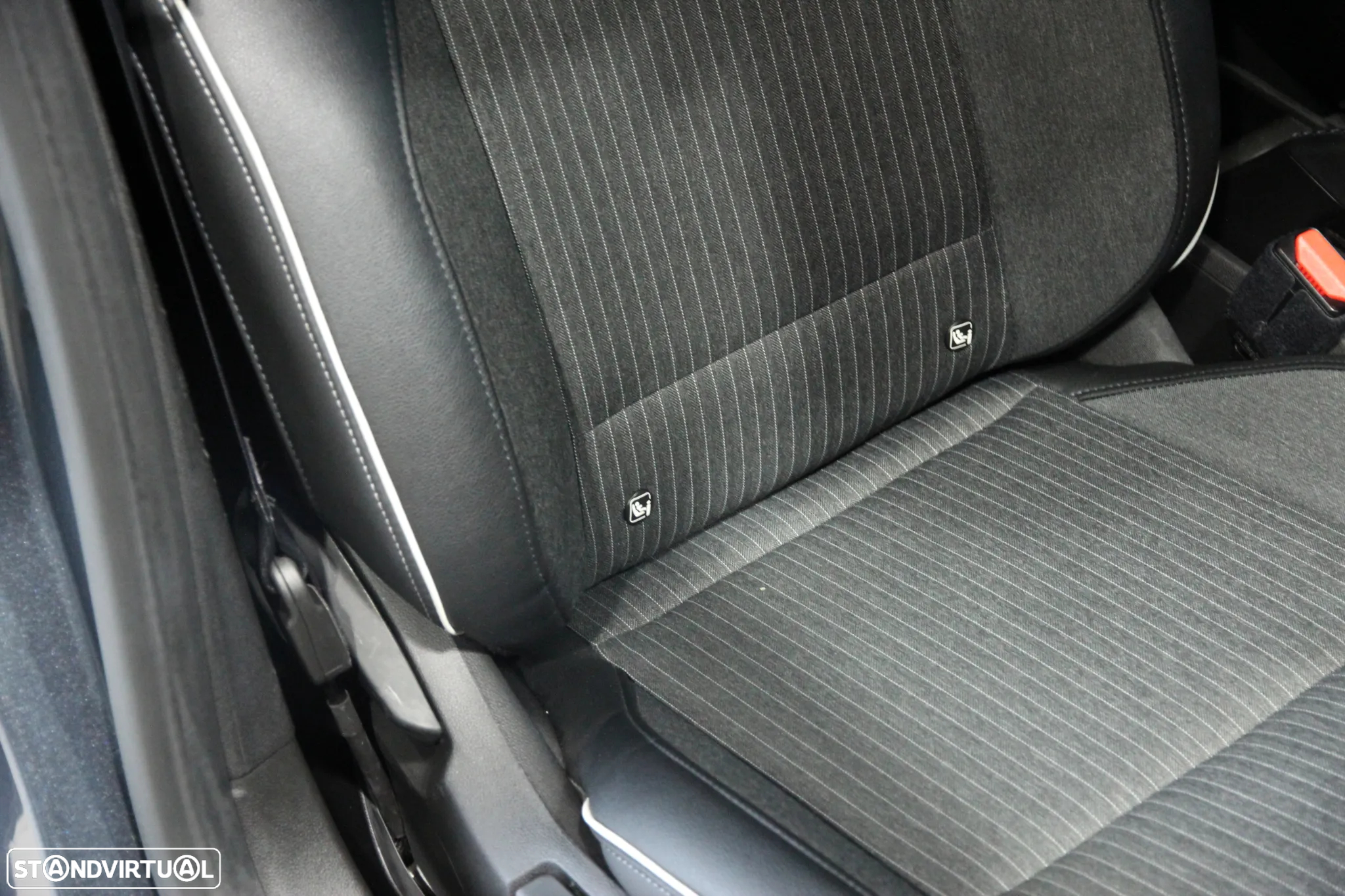 Renault Clio 1.0 TCe Exclusive - 9