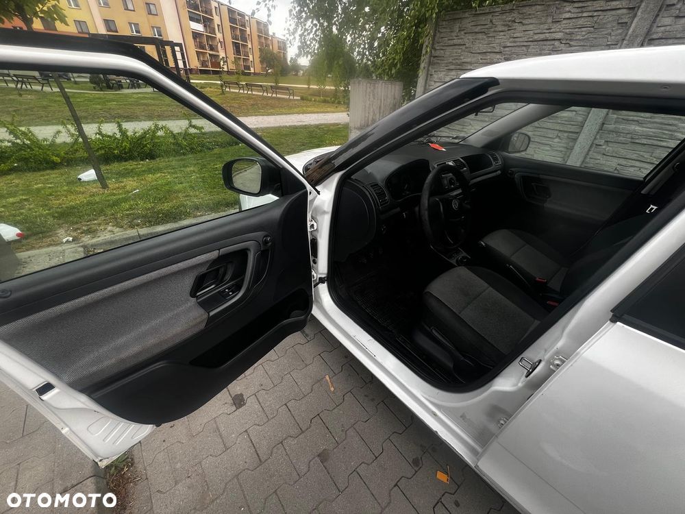 Skoda Fabia 1.4 16V Ambition - 5