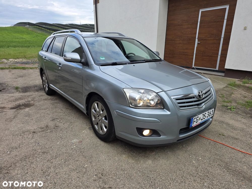 Toyota Avensis 1.8 VVT-i Edition - 2