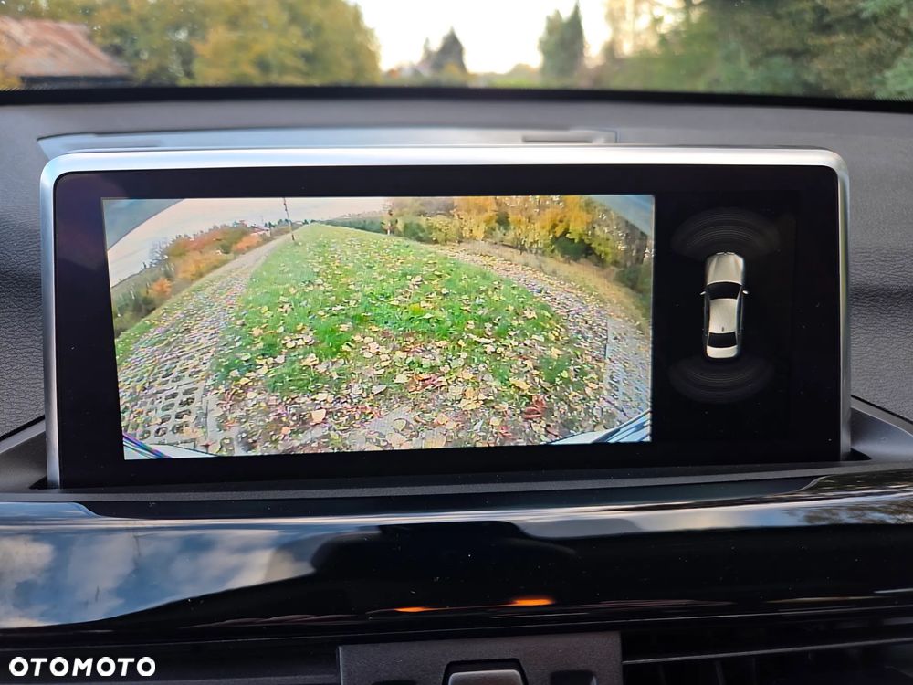 BMW X1 sDrive18d - 15