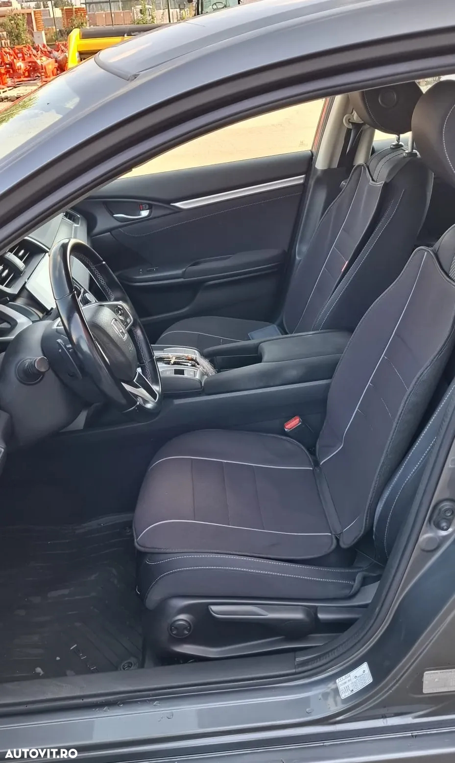 Honda Civic 1.5 VTEC Turbo CVT Prestige - 9