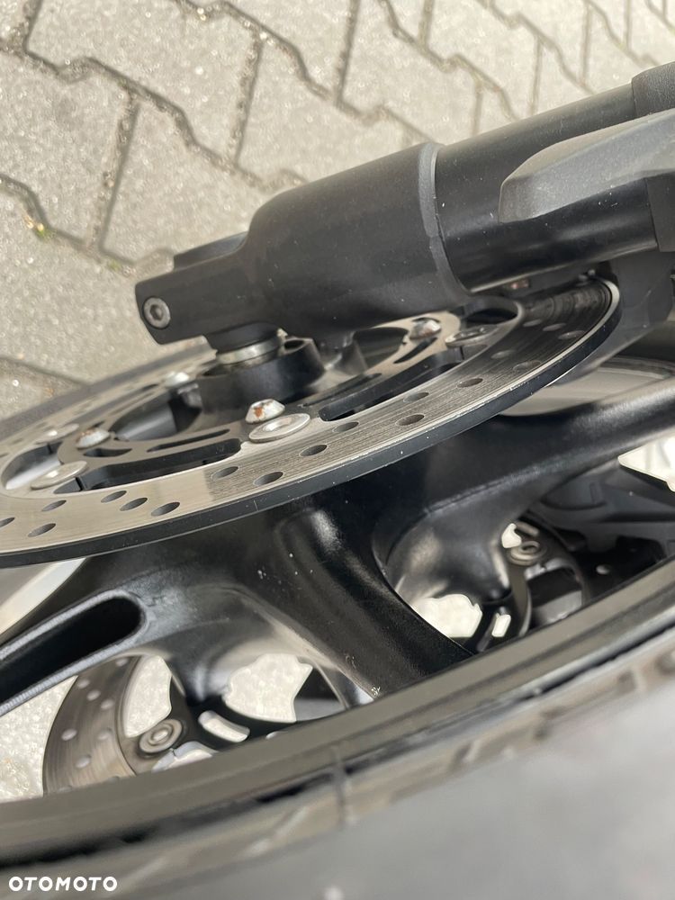 Yamaha FZ6 - 12