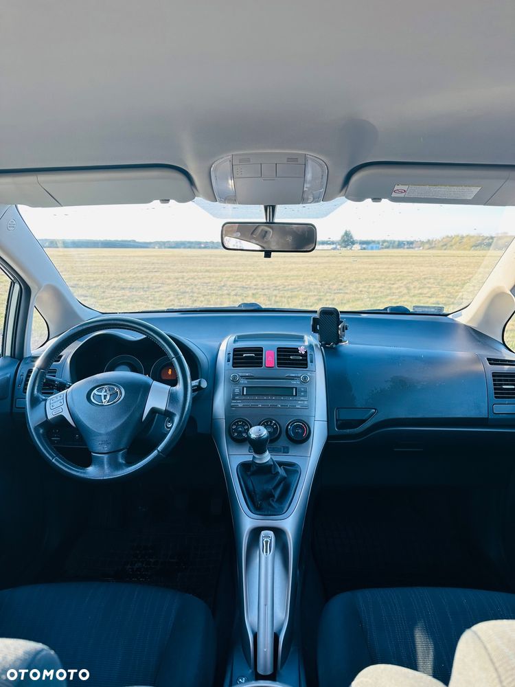 Toyota Auris 1.6 VVT-i Luna - 6