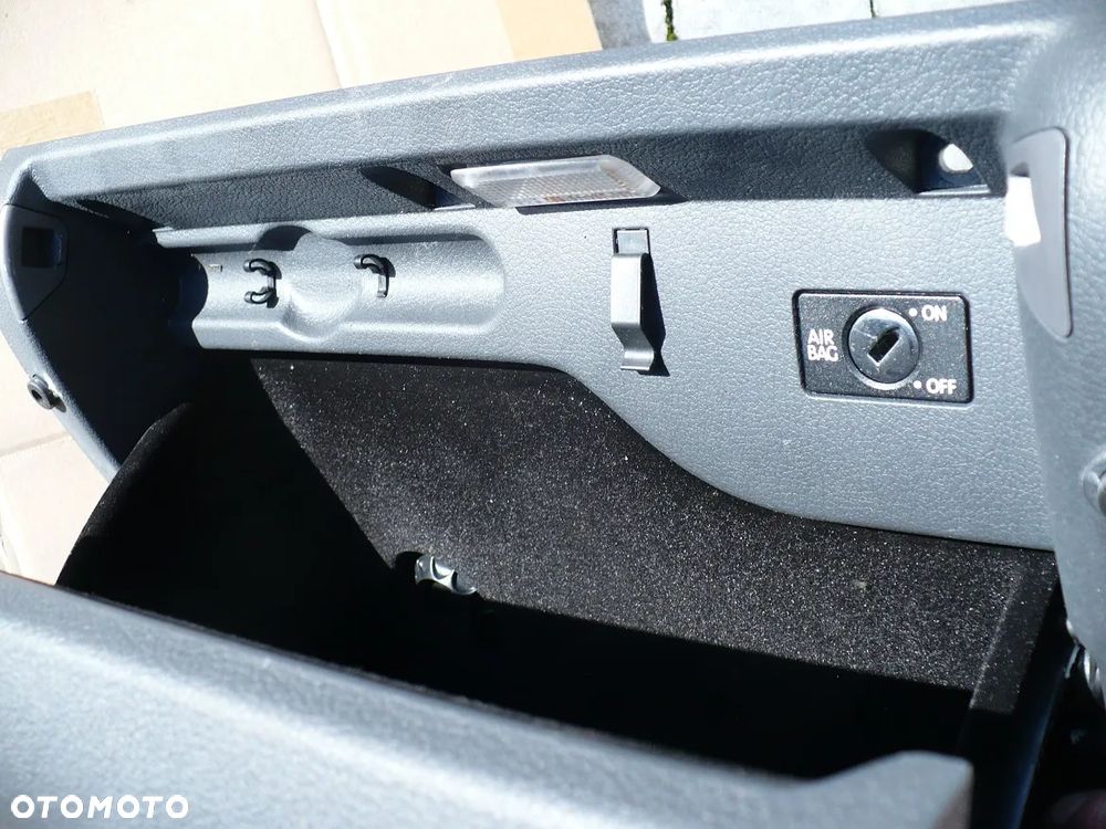 VW TIGUAN I golf 5 SCHOWEK PASAZERA KLIM. 78TYS.EU. - 2