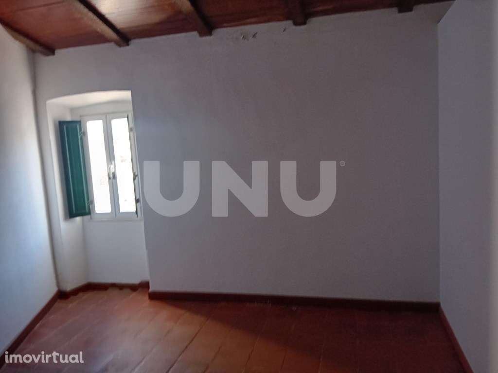 Moradia em banda R/C e primeiro andar - Grande imagem: 2/17