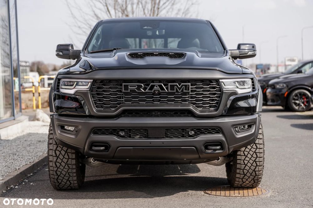 RAM 1500 RHO - 28