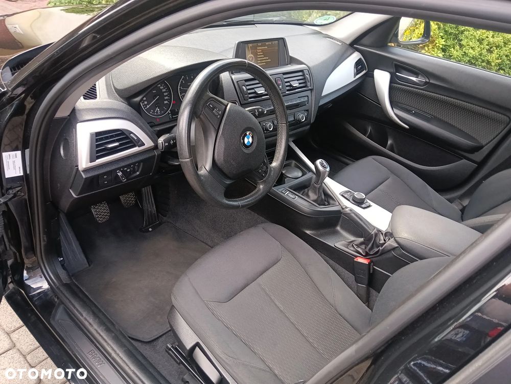 BMW Seria 1 116i - 15
