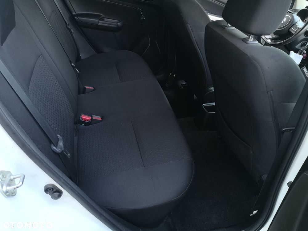 Suzuki Swift 1.2 Premium Plus - 29
