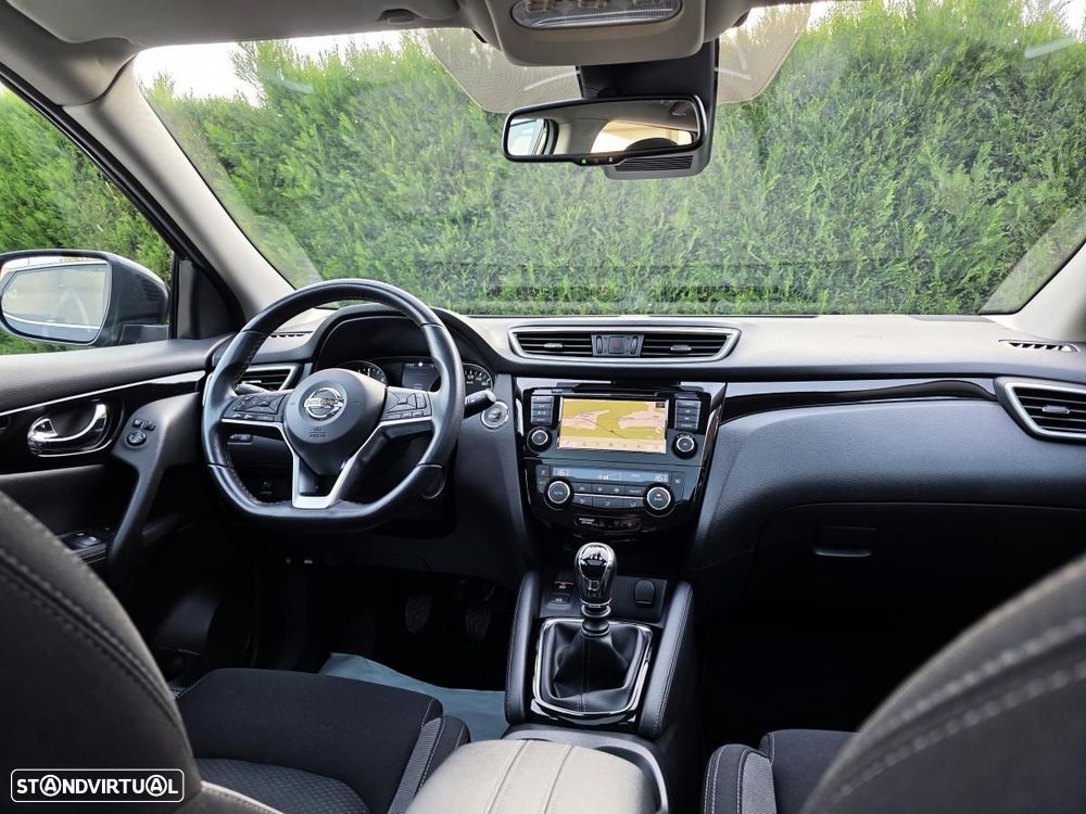 Nissan Qashqai 1.5 dCi N-Connecta J18 - 28