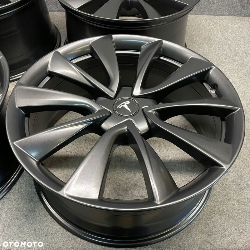 KOMPLET FELG TESLA MODEL 3 PERFORMANCE 20'' 20 - 4