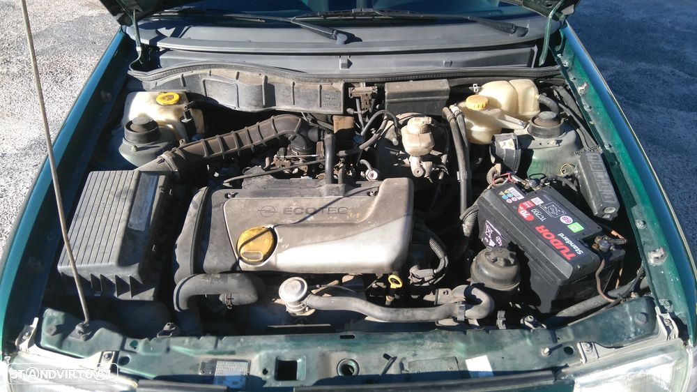 Opel Astra Caravan 1.4i 16V Club - 9