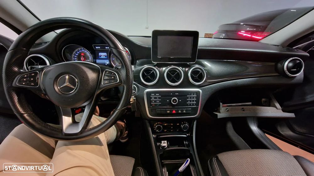 Mercedes-Benz CLA 200 d Shooting Brake Aut. - 3