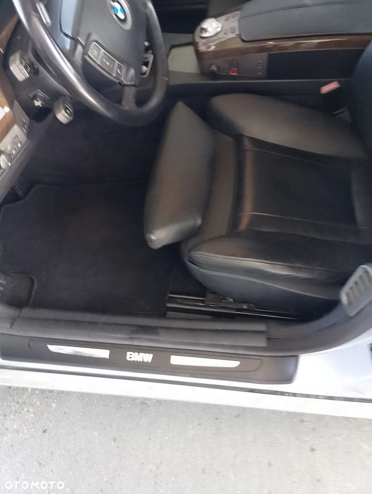 BMW Seria 7 - 16