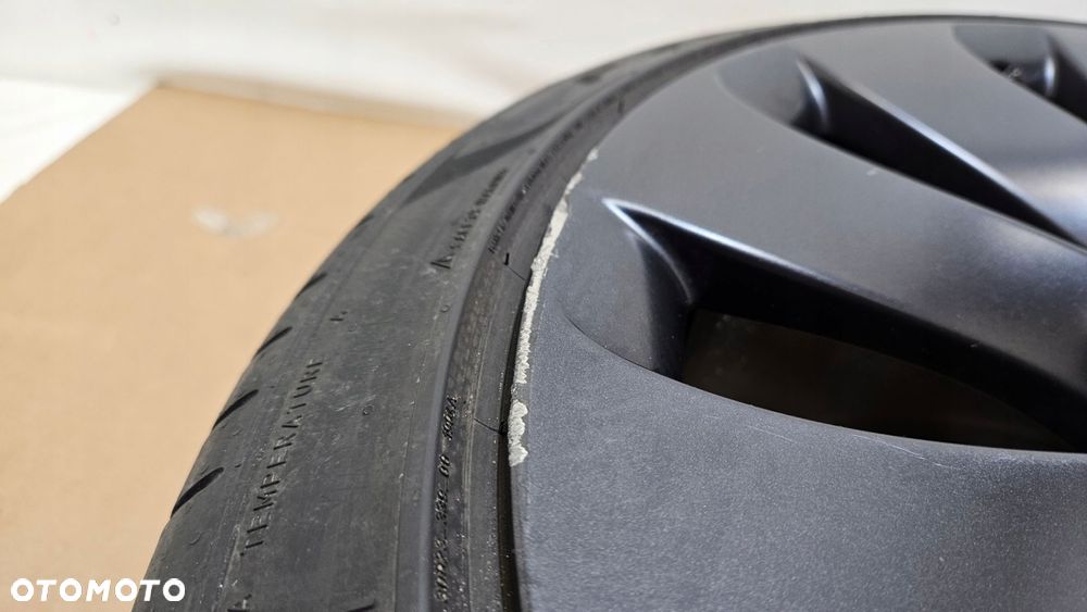 felga aluminiowa tesla model y 21'' 10,5 j 5x114,3 et48 1188227-00-c - 8