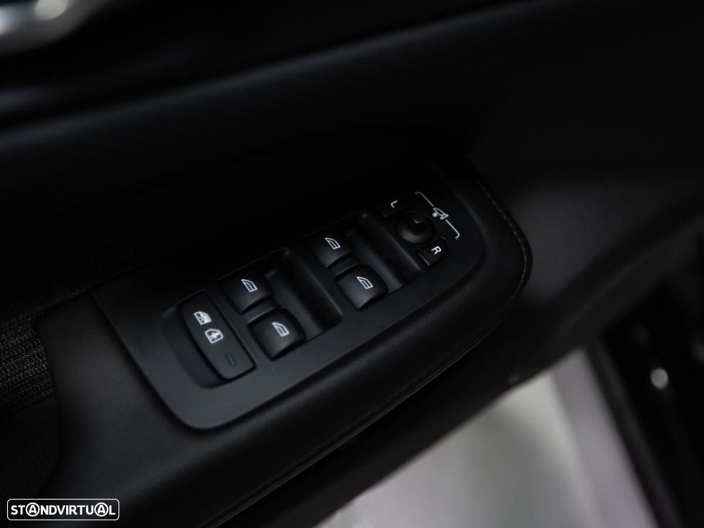 Volvo V60 2.0 T6 AWD TE Core - 15