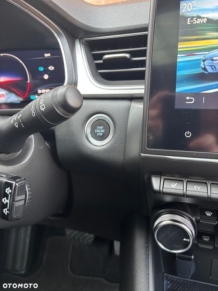 Renault Captur 1.6 E-TECH Plug-In Techno - 26
