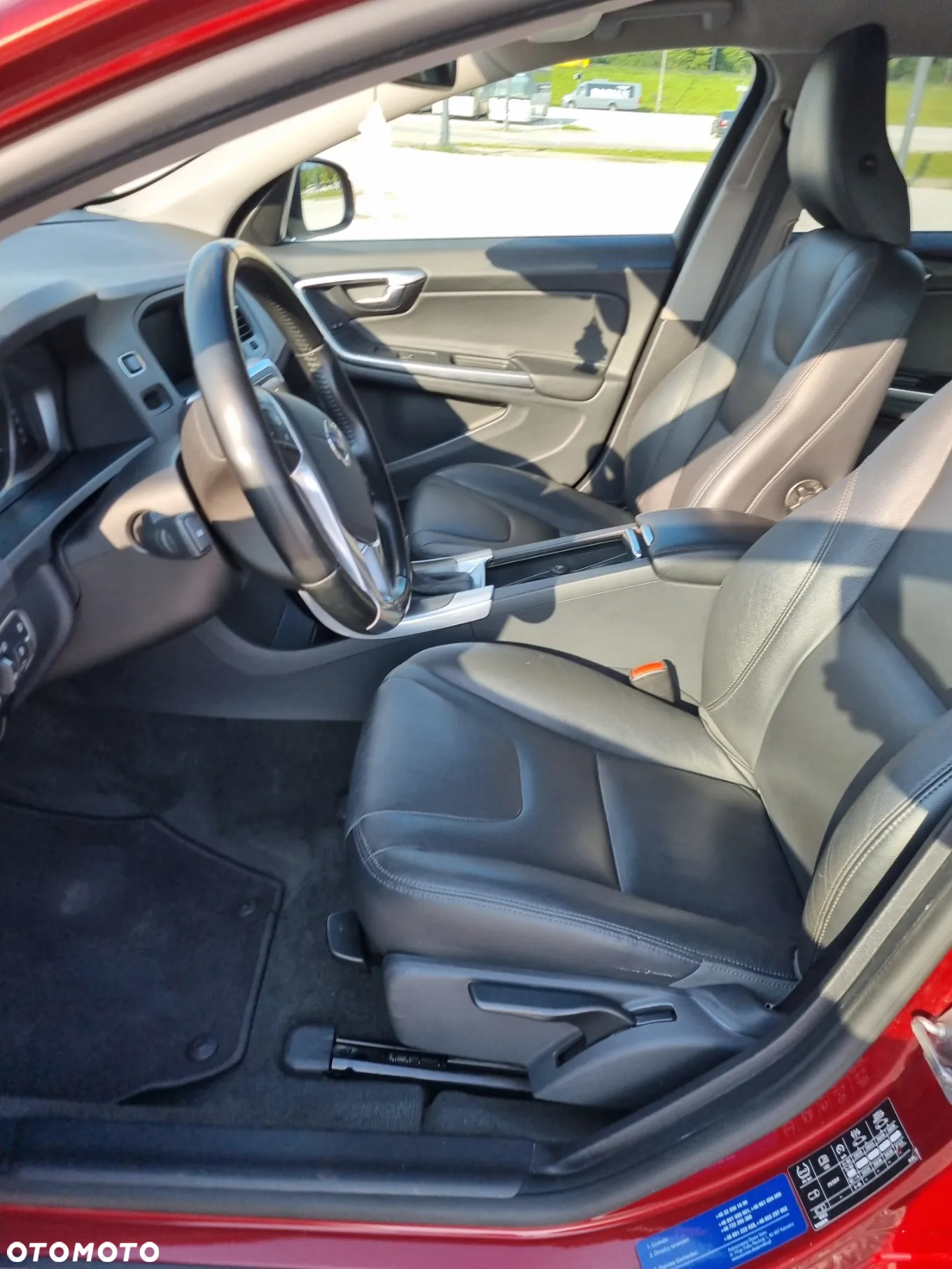 Volvo V60 D4 Drive-E Momentum - 31