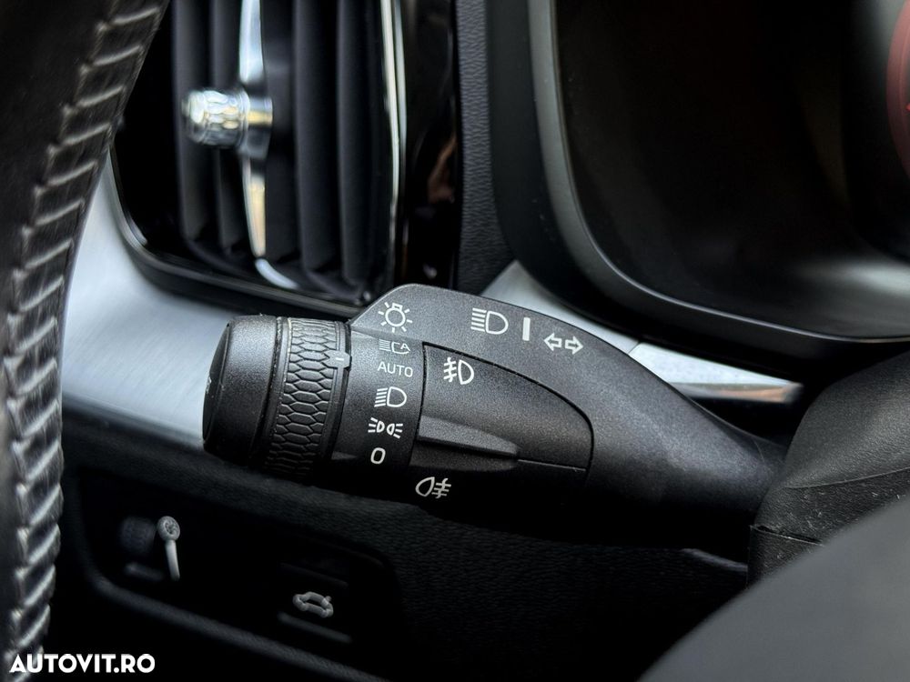 Volvo XC 60 - 22