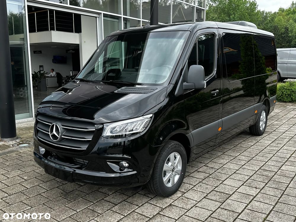 Mercedes-Benz Sprinter - 2