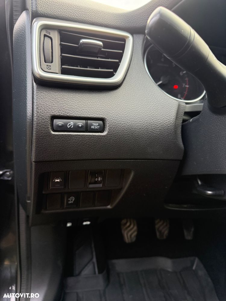 Nissan Qashqai 1.3 157CP 2WD Acenta - 12