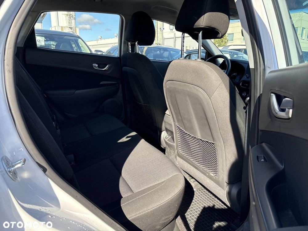 Hyundai Kona - 25