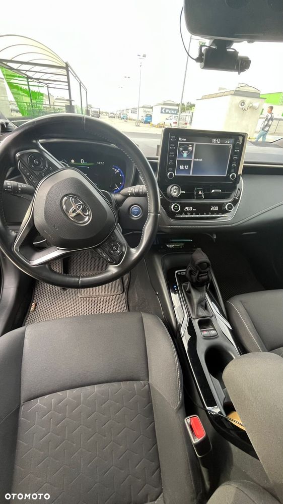 Toyota Corolla 2.0 Hybrid Comfort - 16