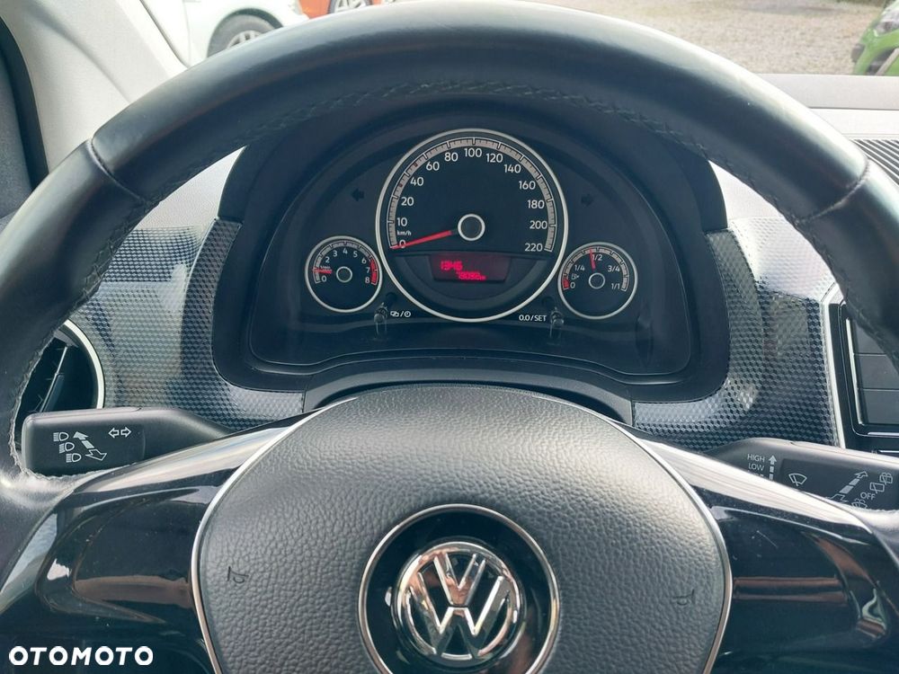 Volkswagen up! - 22
