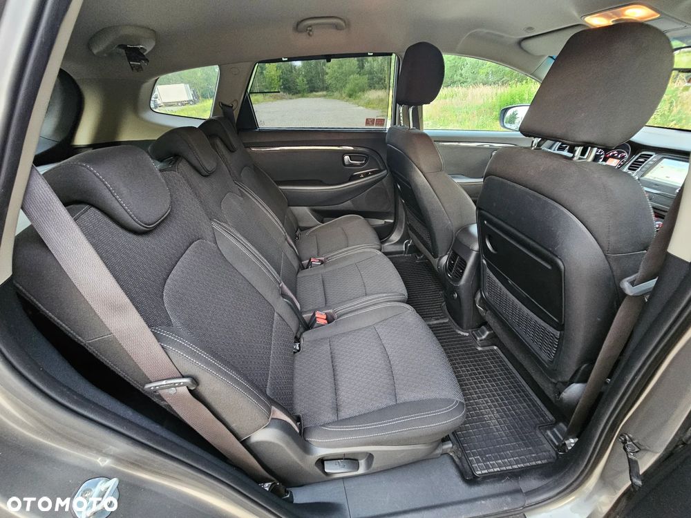 Kia Carens 1.6 GDI L - 33