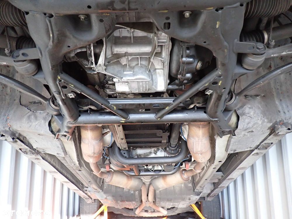 Land Rover Range Rover - 31