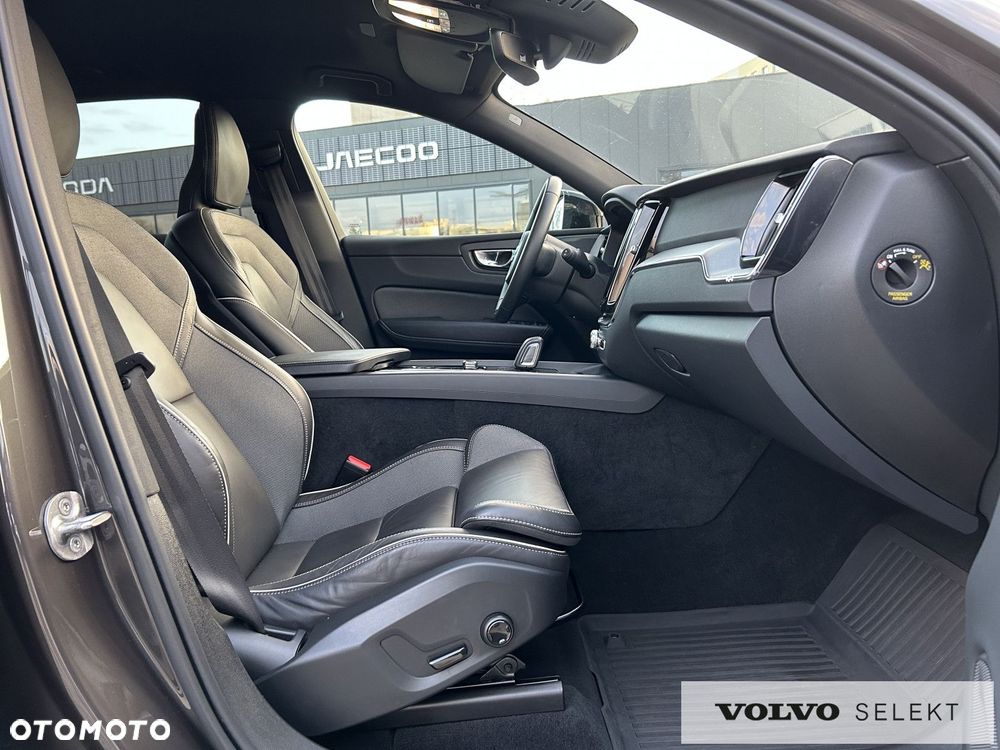 Volvo XC 60 - 22