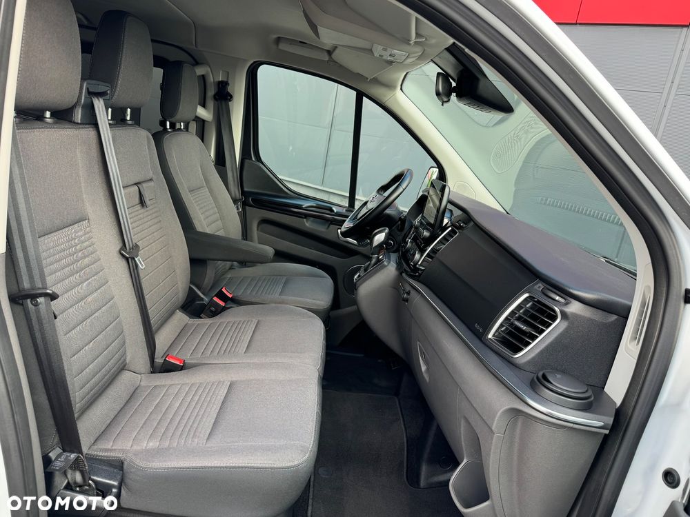 Ford Tourneo Custom 2.0 TDCi L2 Titanium SelectShift - 12