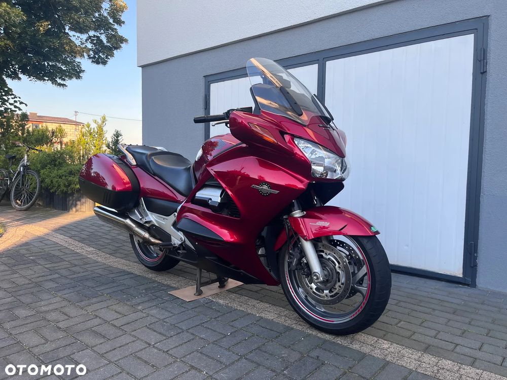 Honda ST - 2