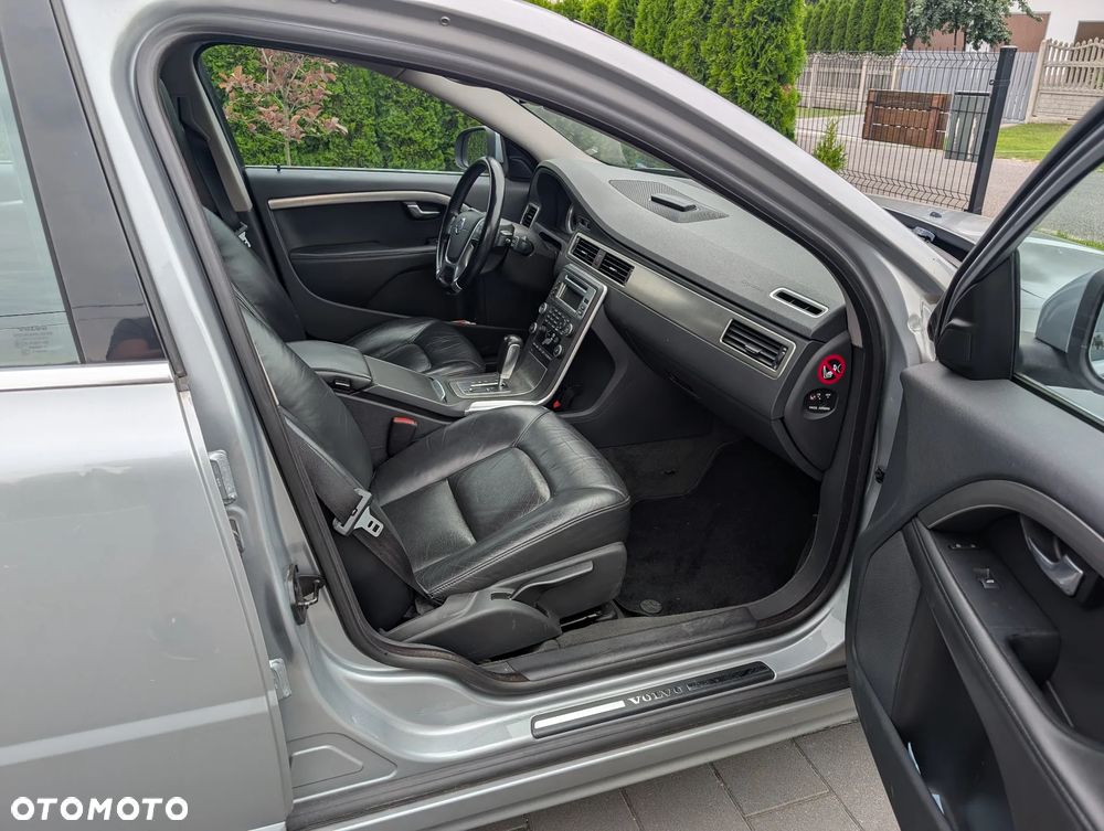 Volvo V70 D3 Geartronic Momentum - 9