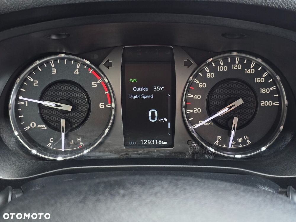 Toyota Hilux 2.4 D-4D Double Cab DLX 4x4 - 10