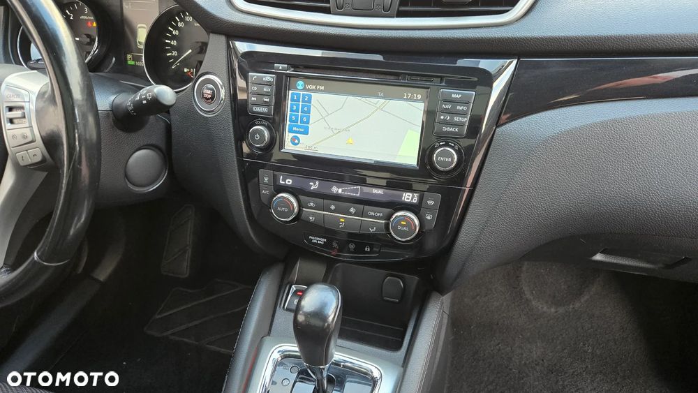 Nissan Qashqai 1.6 DCi Tekna Xtronic EU6 - 22