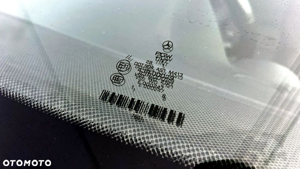 Mercedes-Benz Klasa C 180 BlueEFFICIENCY 7G-TRONIC Avantgarde - 35