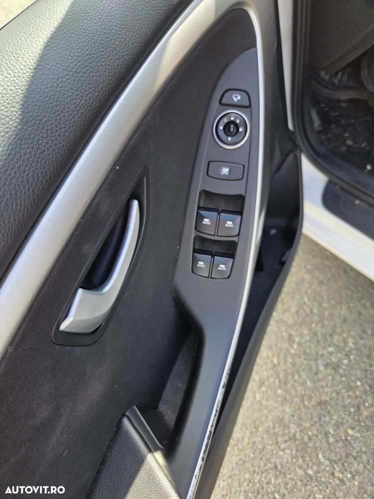 HYUNDAI i30 2014 — imagine 10