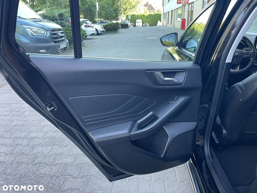 Ford Focus - 23