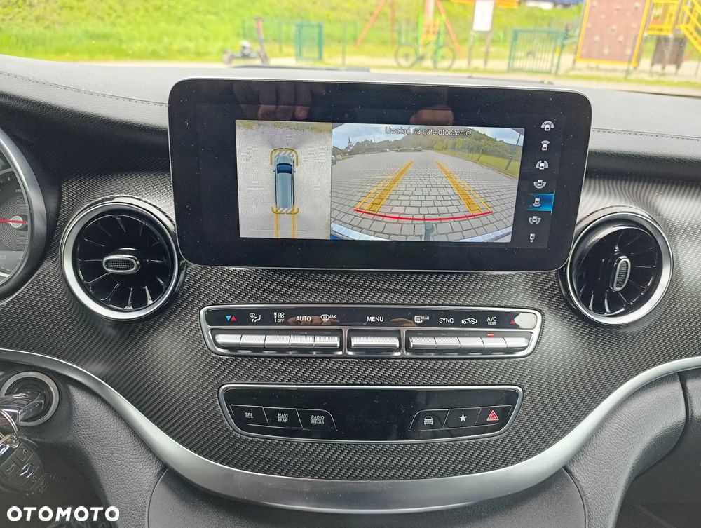 Mercedes-Benz Klasa V 250 d Avantgarde 9G-Tronic - 22