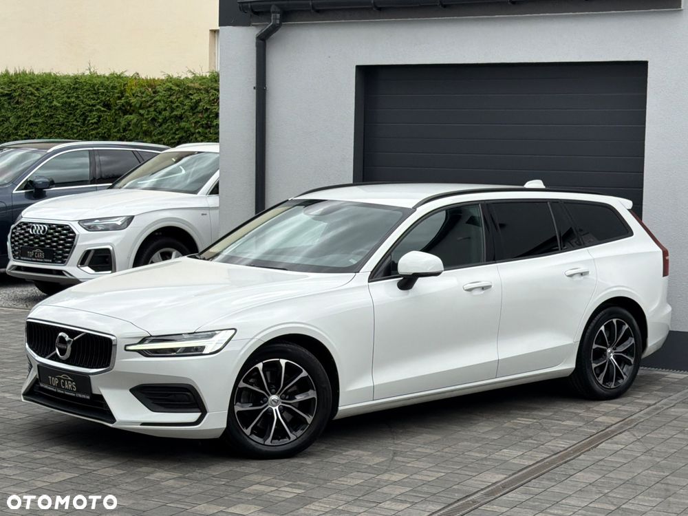 Volvo V60 B3 B DKG Momentum - 17
