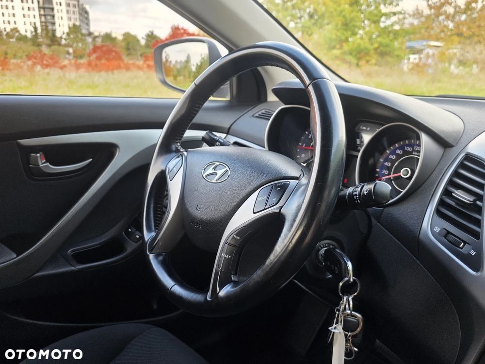 Hyundai Elantra 2014
