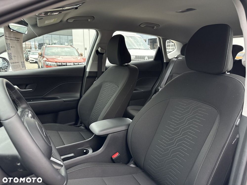 Hyundai Kona - 11