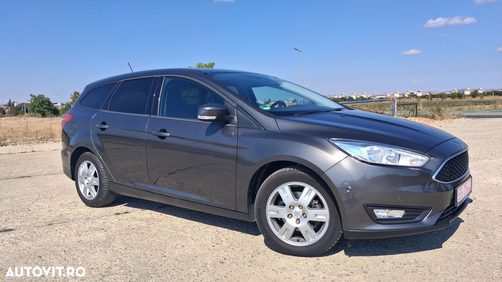 Ford Focus 2018 photo 2
