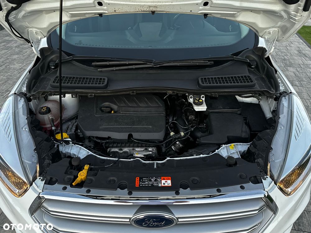 Ford Kuga - 33