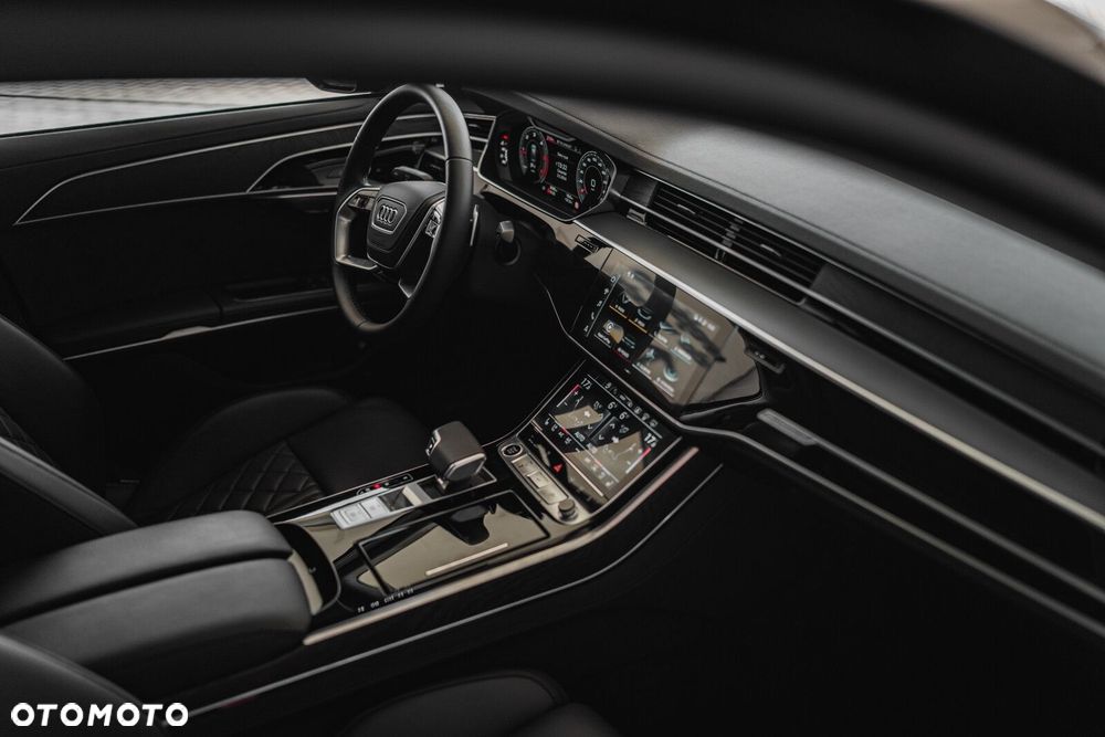 Audi A8 - 18
