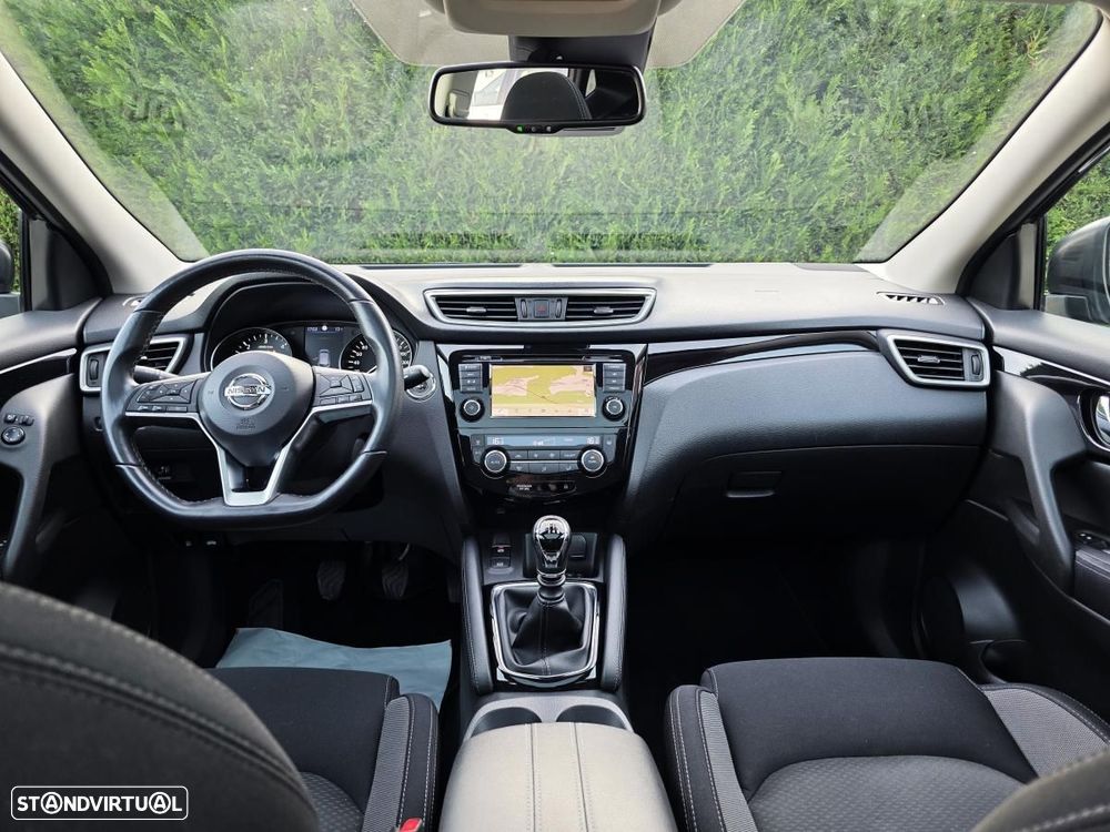 Nissan Qashqai 1.5 dCi N-Connecta J18 - 27