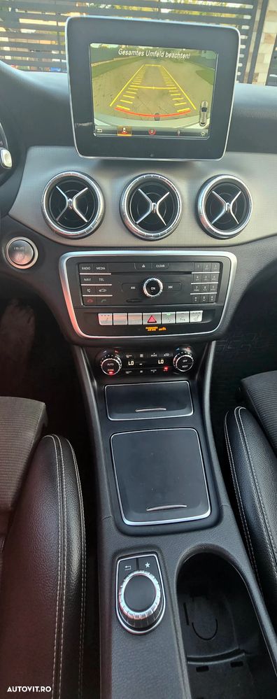Mercedes-Benz CLA 220 d 7G-DCT AMG Line - 11