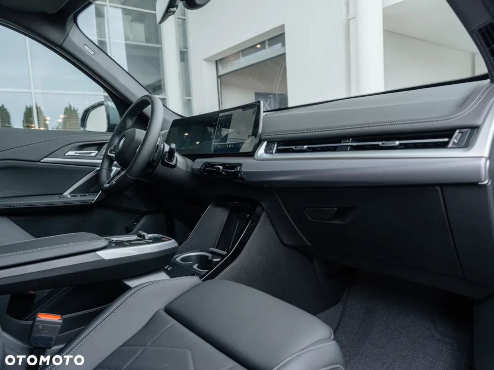 BMW X1 sDrive18i - 9