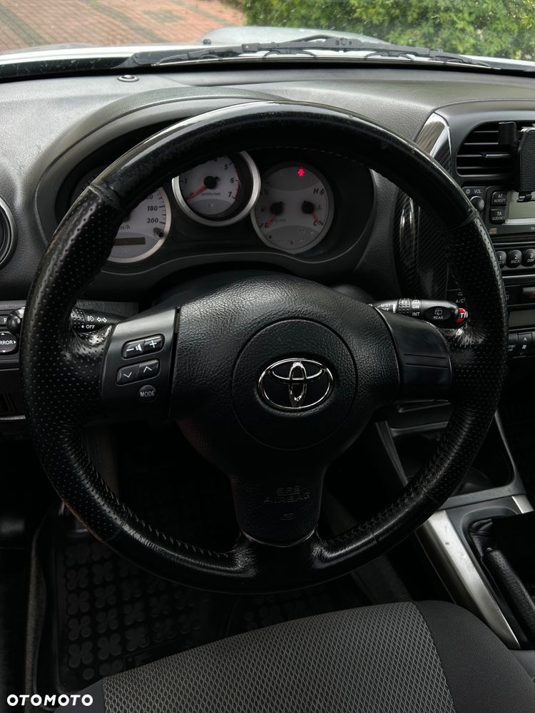 Toyota RAV4 2.0 D-4D 4x4 - 14