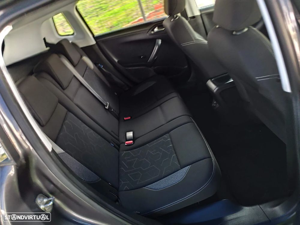 Peugeot 2008 1.6 BlueHDi Style - 42